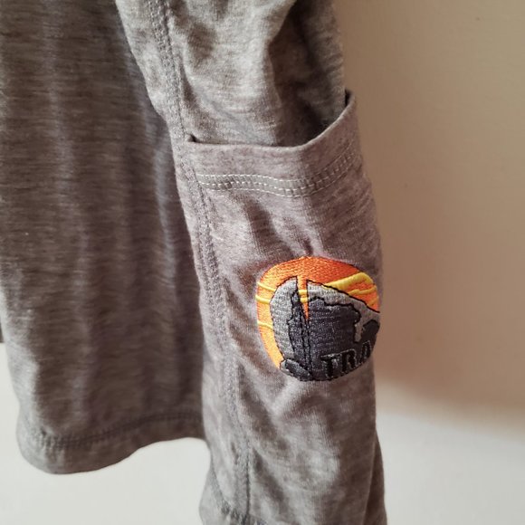 Tragur Grey Racerback Tank Top XS - Picture 3 of 5